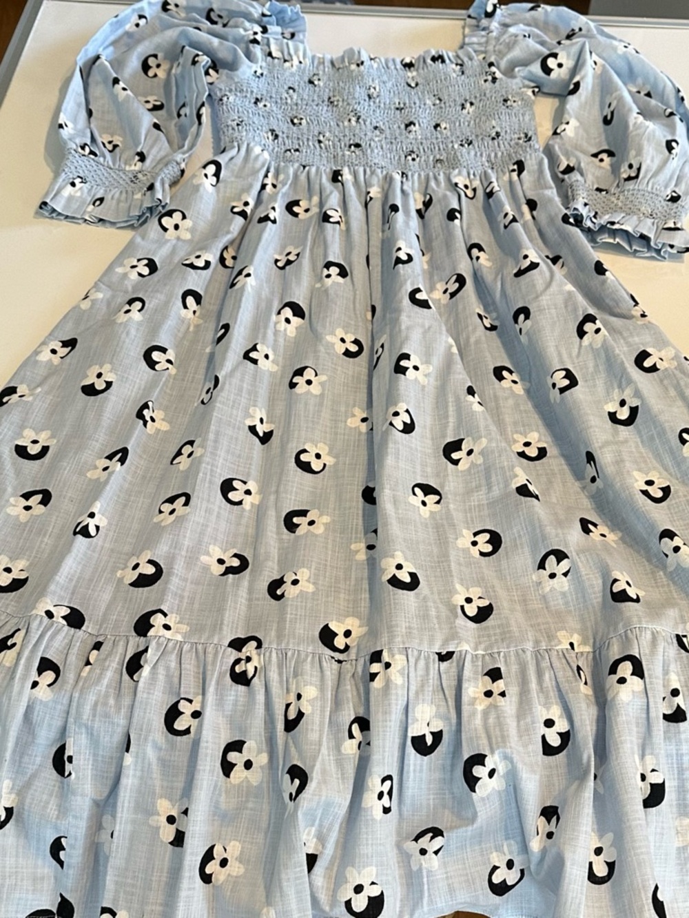 Kate Spade Light Blue Floral Dot Smocked Midi Dress Womens Sz Med Resort Party - Picture 8 of 8